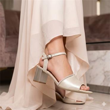 BIOECO 4040 1097 Sandal - GOLD